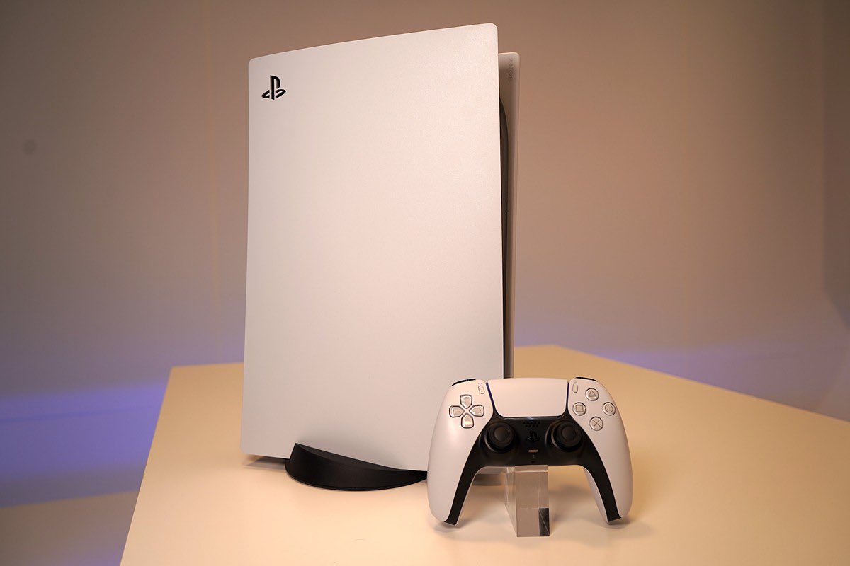 PlayStation 5: Vuoden 2025 pelikonsolien ykkönen
